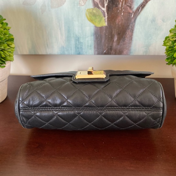 MICHAEL KORS HANNAH QUILTED🖤BLACK🖤LEATHER GOLD CHAIN SHOULDER/CROSSBODY🌟EUC🌟 - Picture 10 of 17